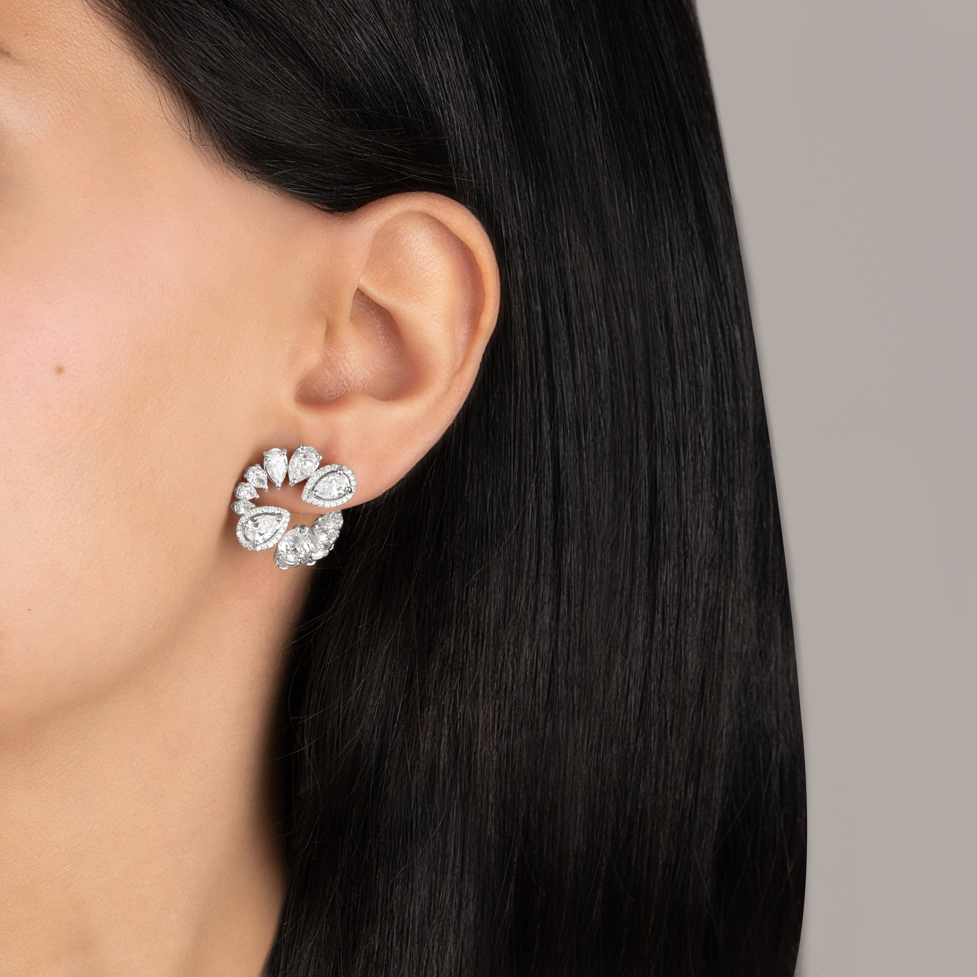 HIGH JEWELRY EARRING