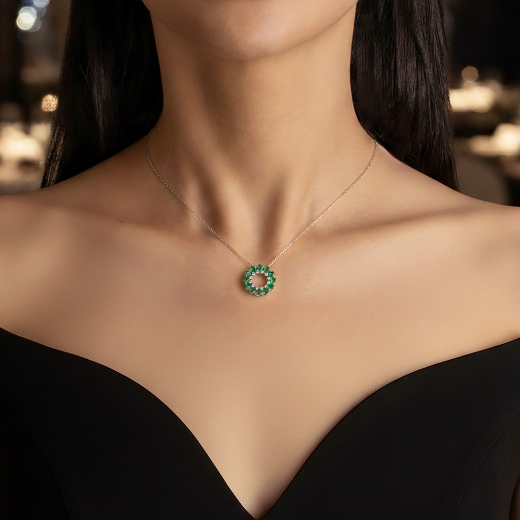 HIGH JEWELRY PENDANT