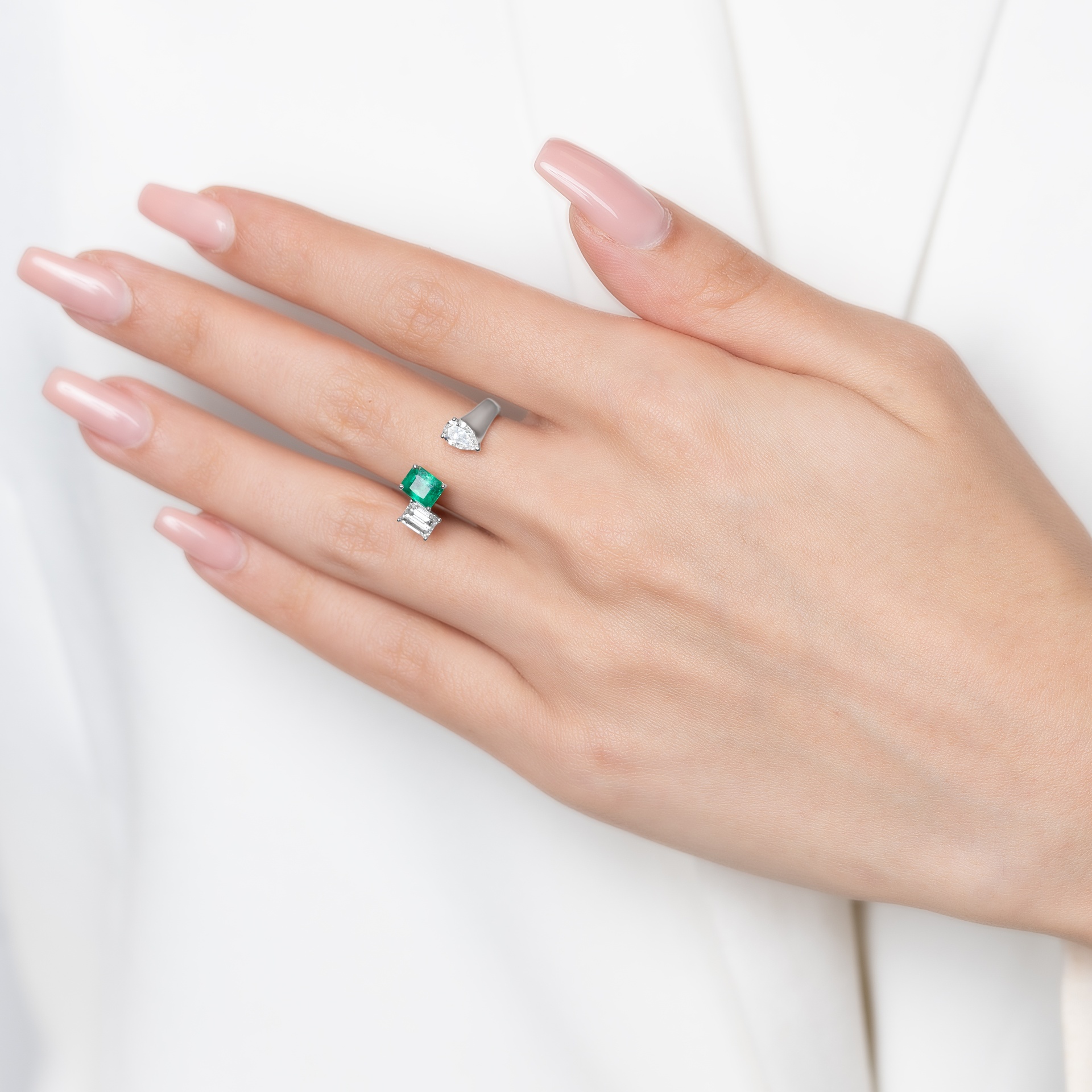 HIGH JEWELRY RING