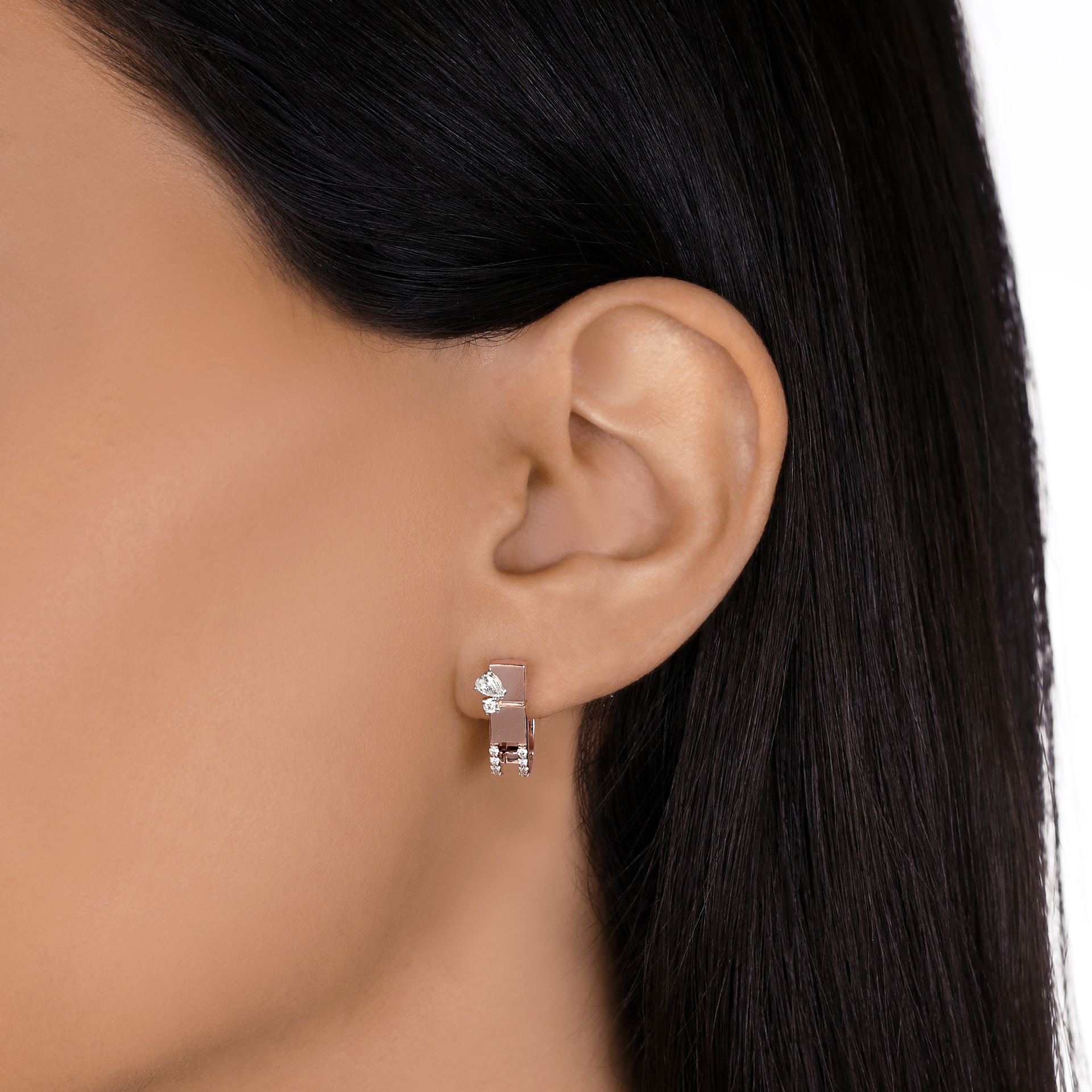 LUST EARRING