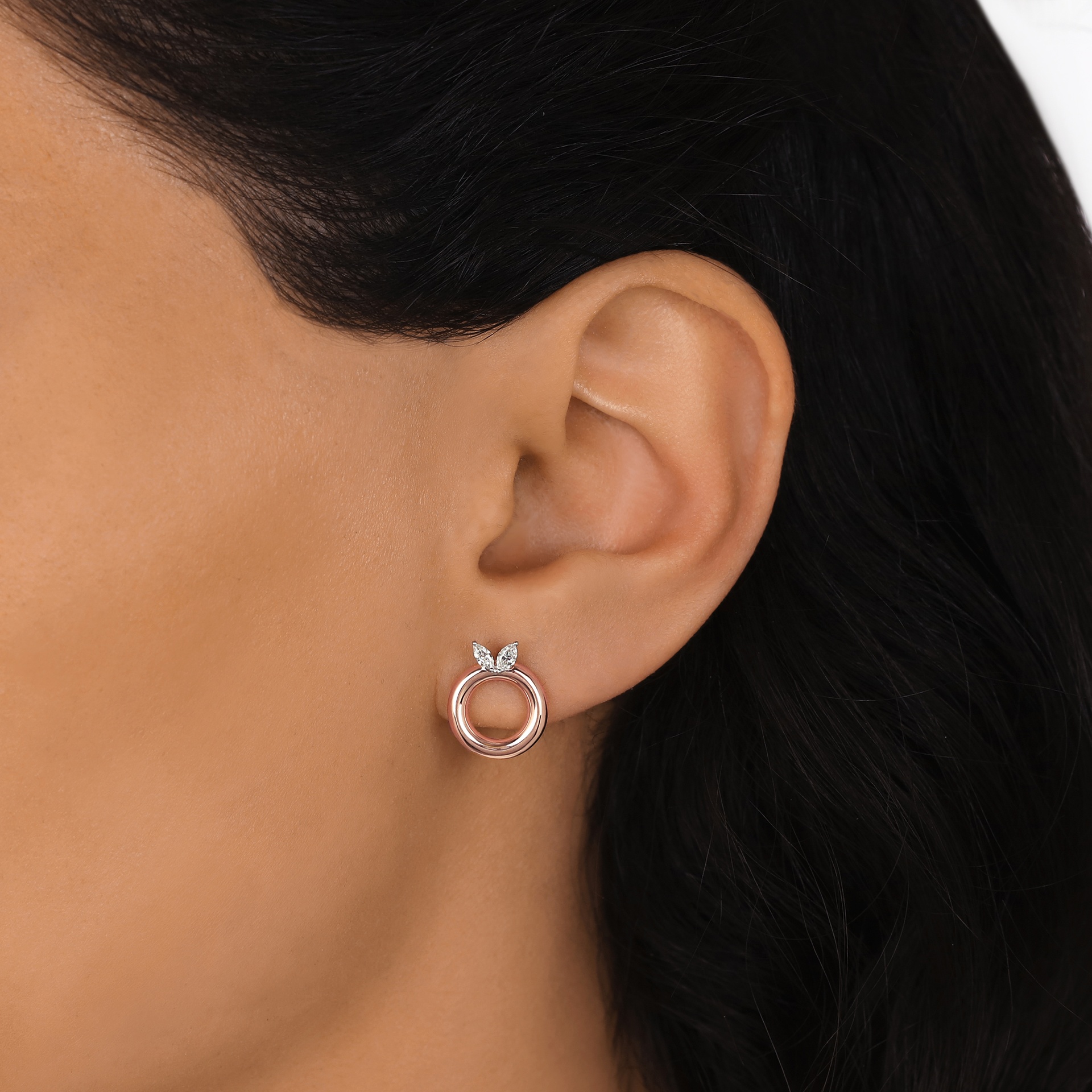 LUST EARRING