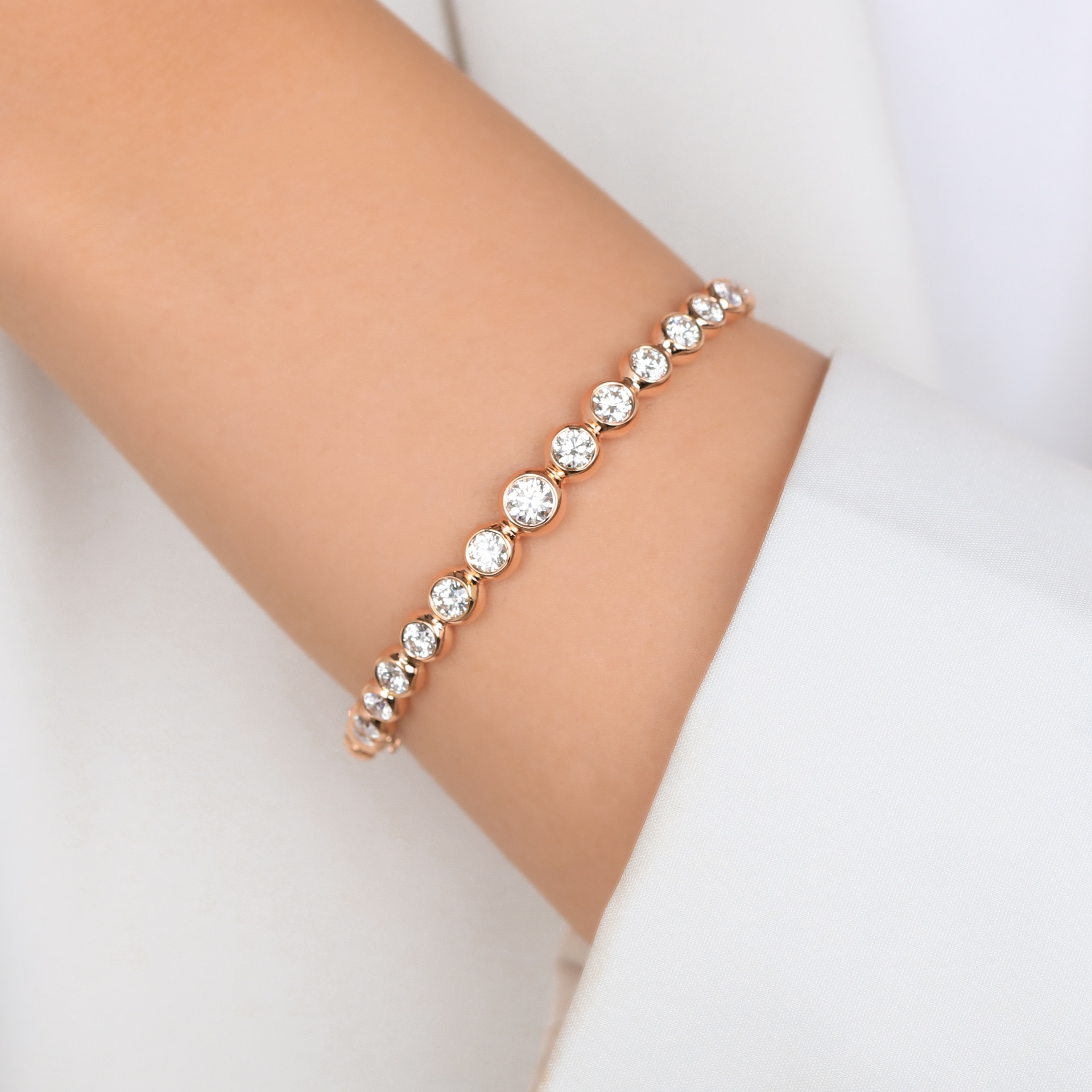 LUSSO BANGLE
