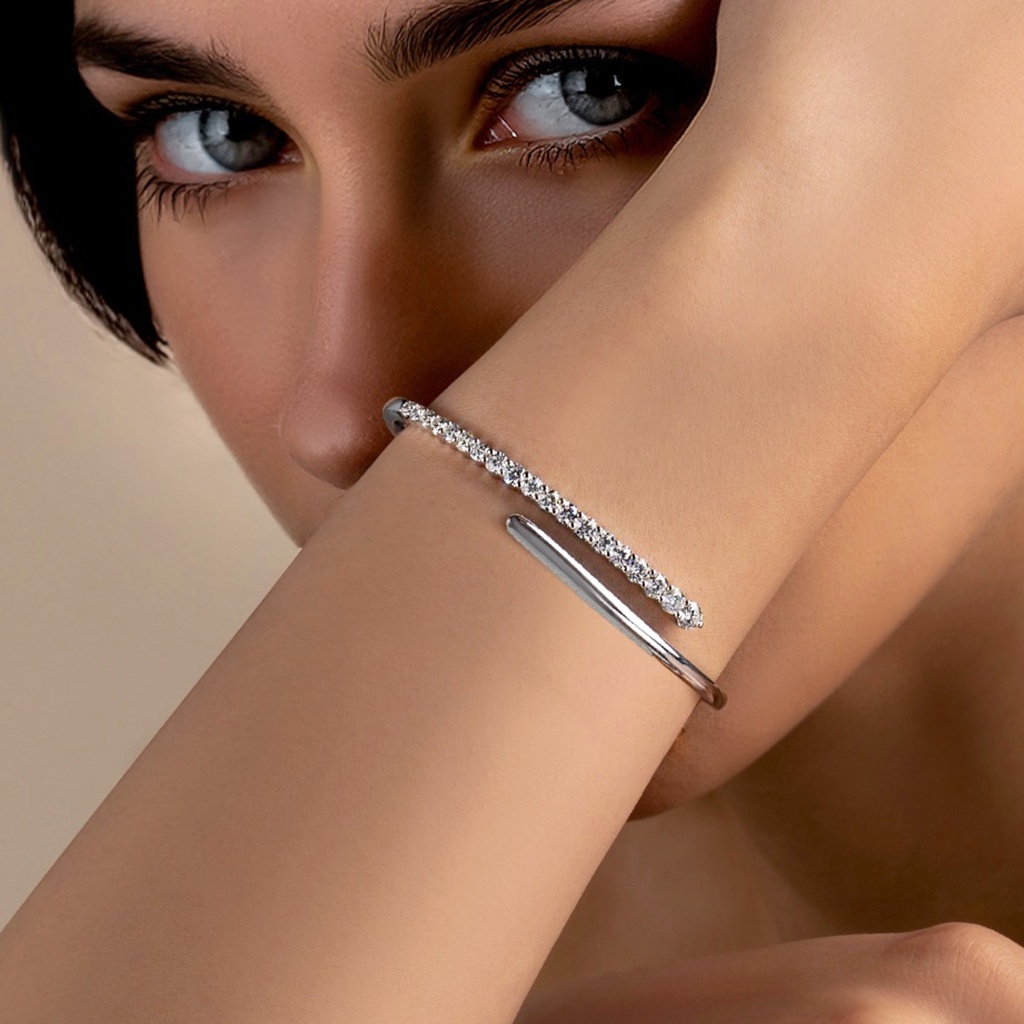 LUSSO BANGLE