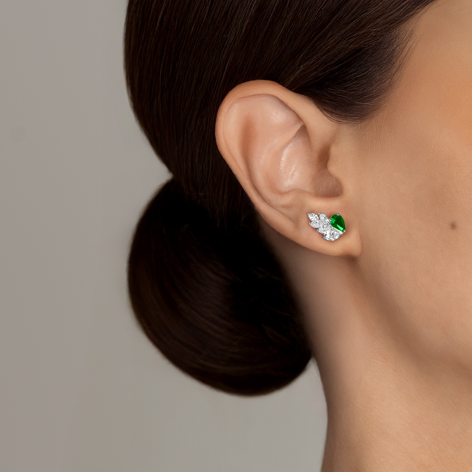 HIGH JEWELRY EARRING