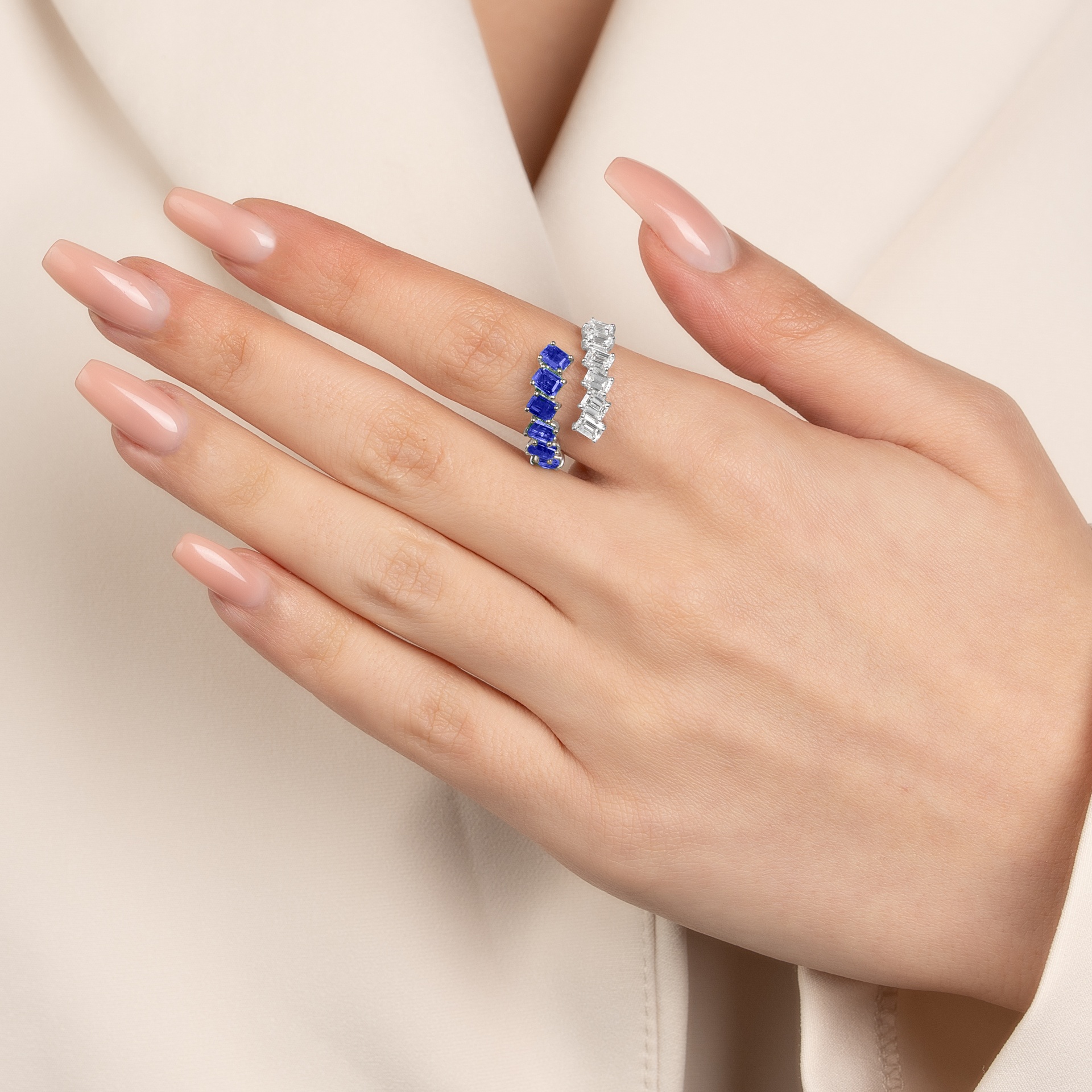 HIGH JEWELRY RING