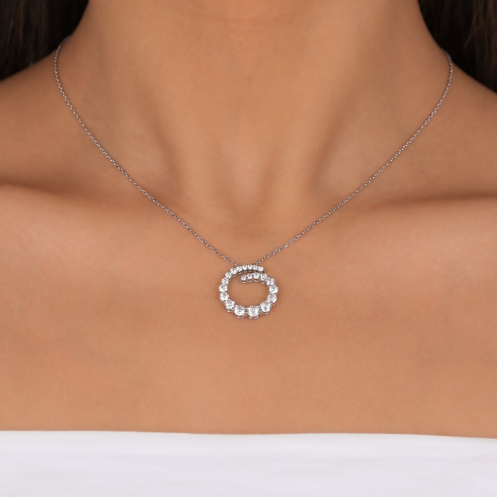 HIGH JEWELRY PENDANT