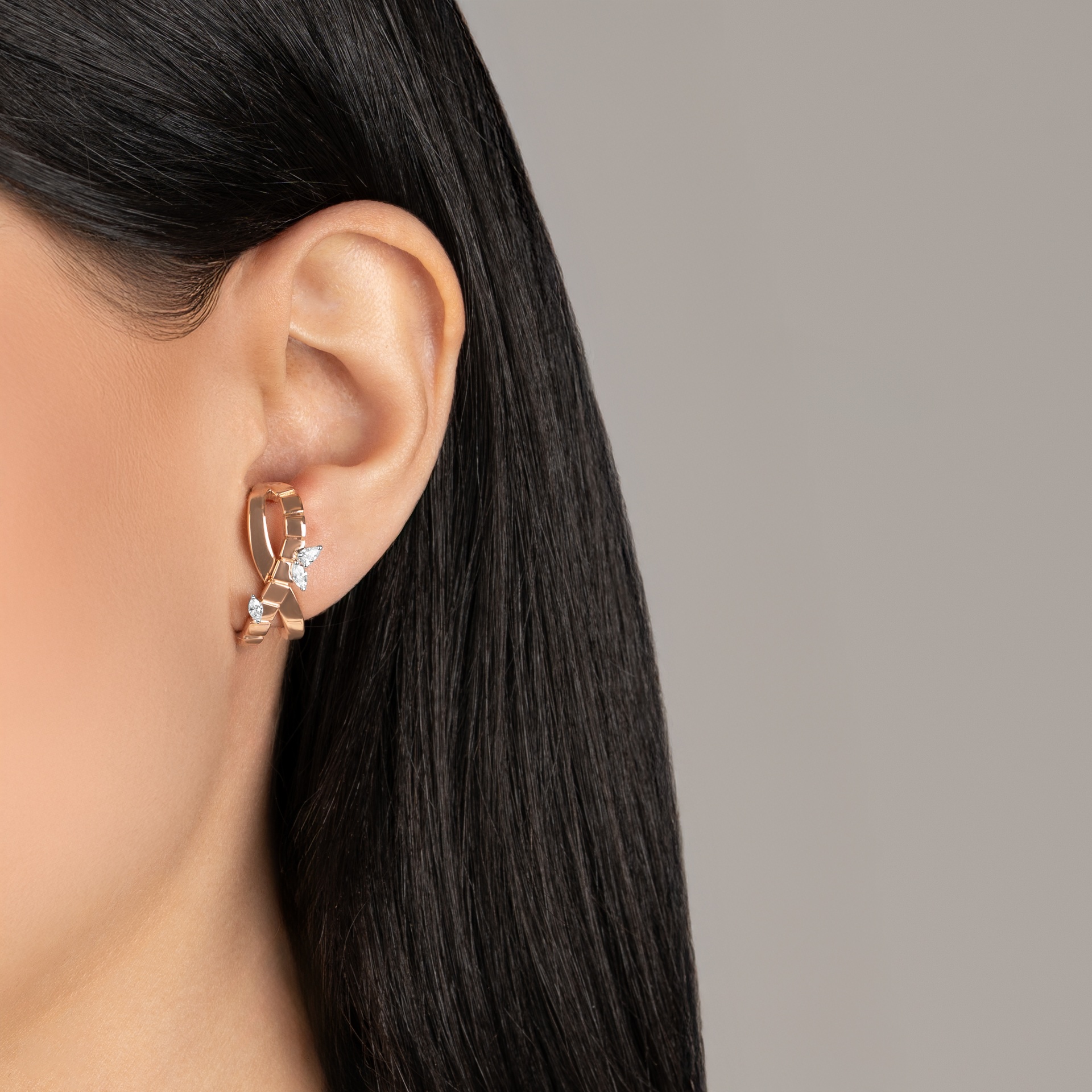 LUST EARRING