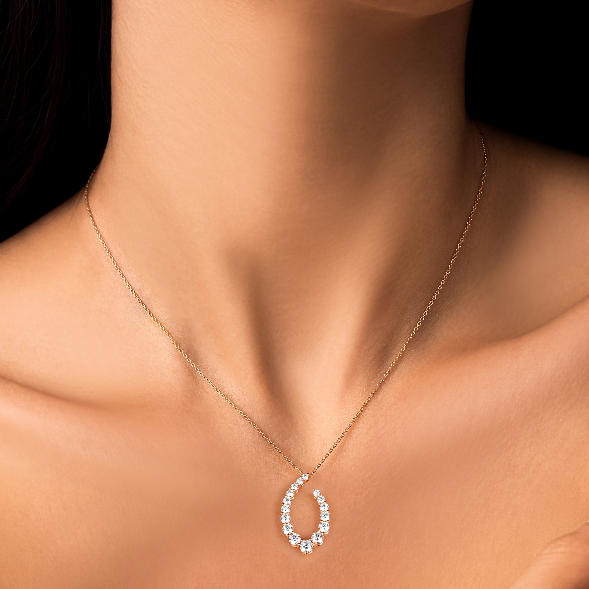 HIGH JEWELRY PENDANT