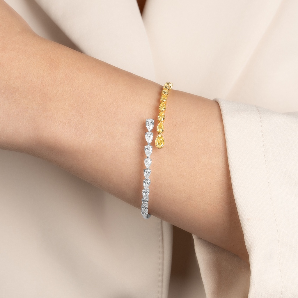 HIGH JEWELRY BANGLE