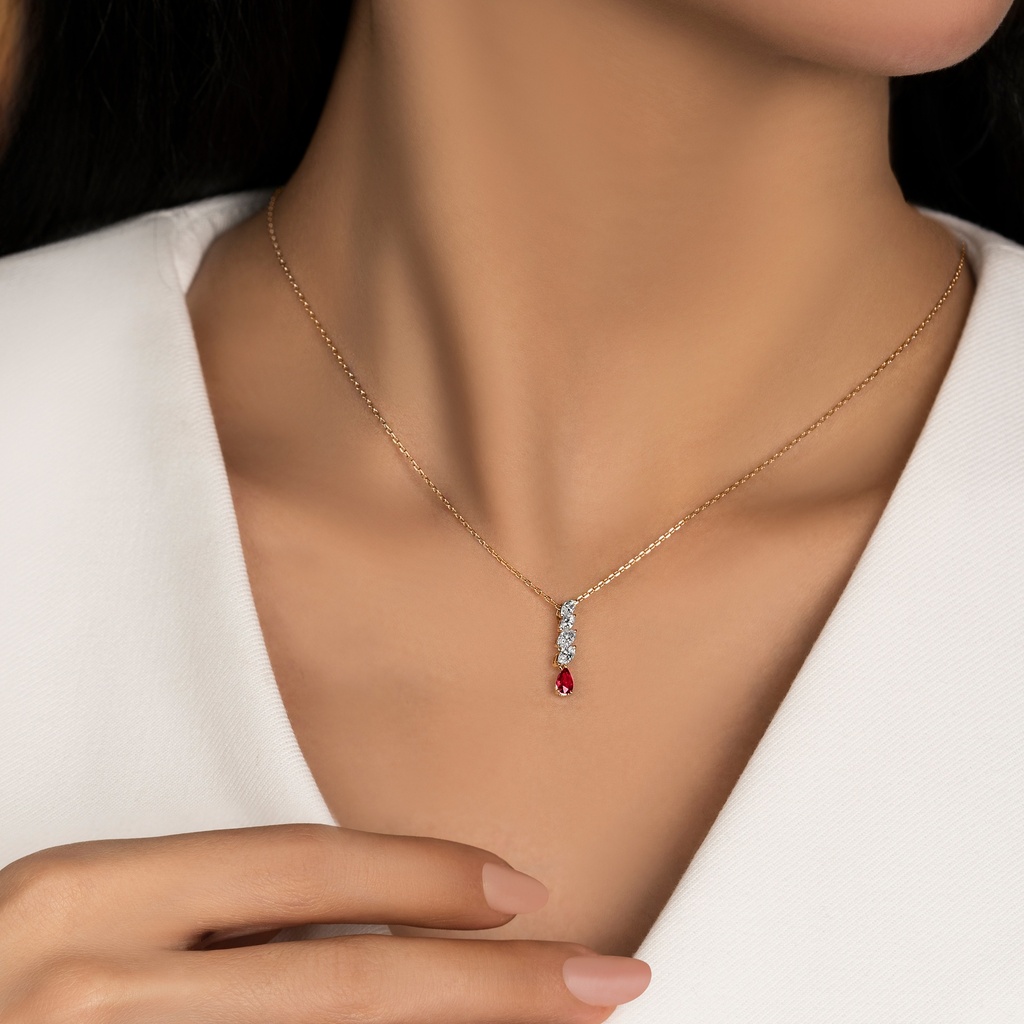 HIGH JEWELRY PENDANT