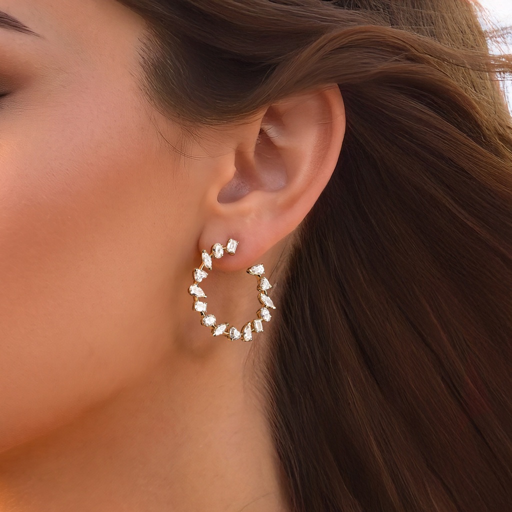HIGH JEWELRY EARRING