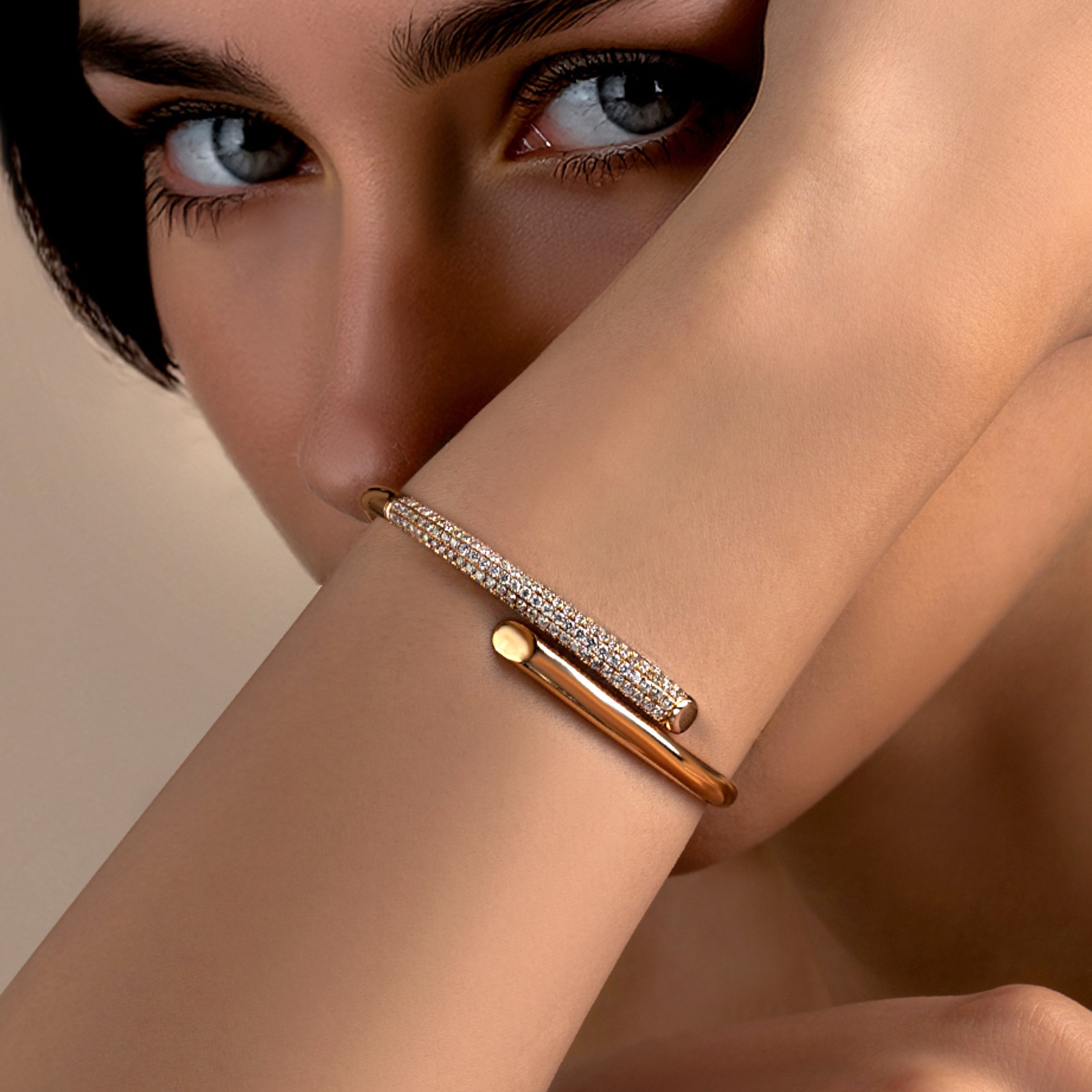 LUSSO BANGLE