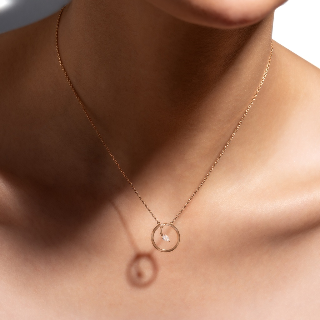 Coda Di Leone Pendant 2