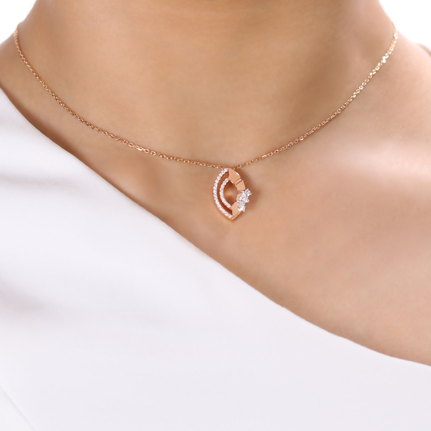 LUST PENDANT