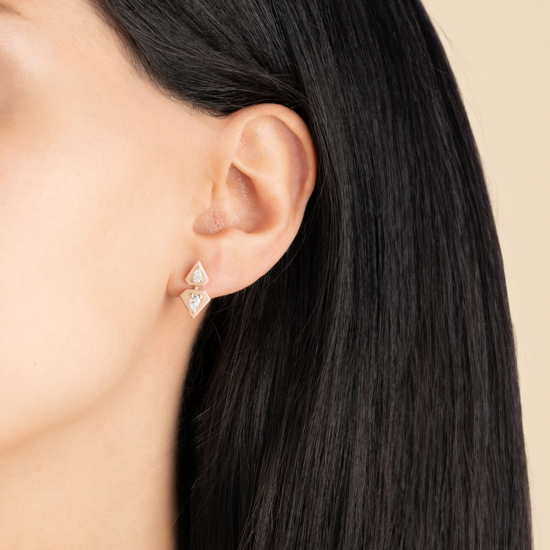 LUST EARRING